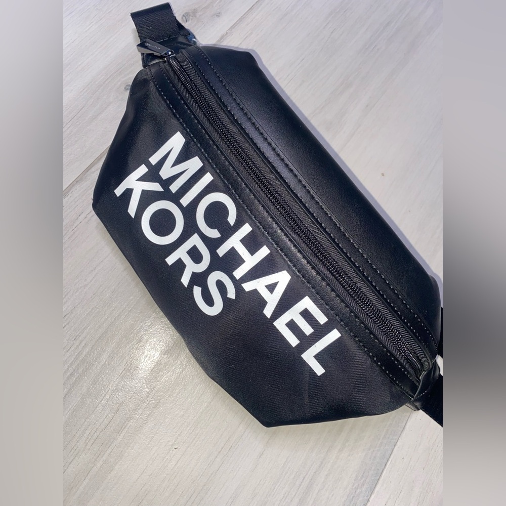 Michael Kors Black and White Crossbody Bag